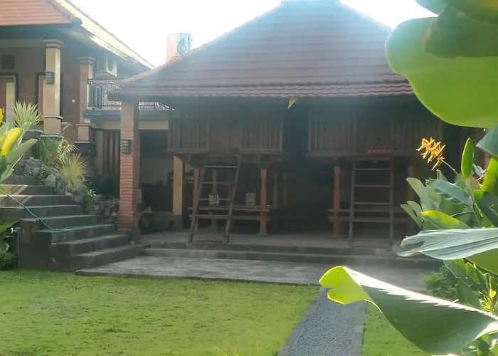 Tamansari Séjour chez l'habitant Sawan
