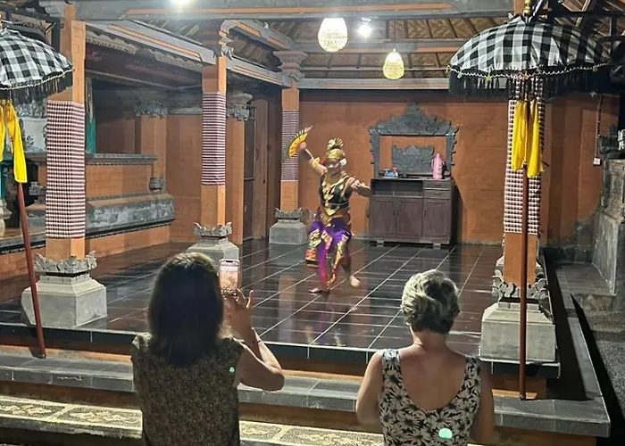 Tamansari Séjour chez l'habitant Sawan